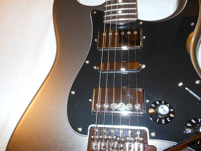Blacktop Stratocaster HSH Picture 13